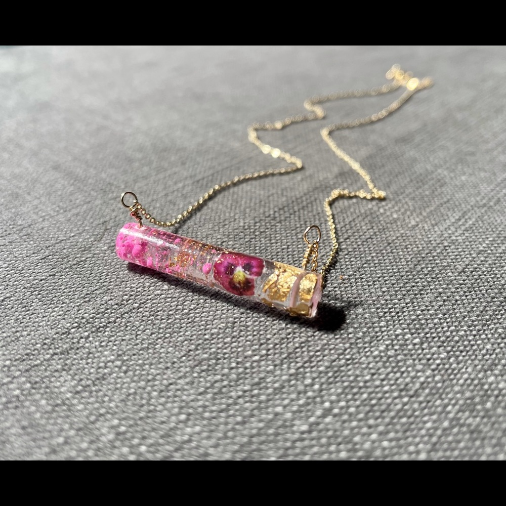14”-18” Rose & Yellow gold filled dainty necklaces. Super cute and simple!